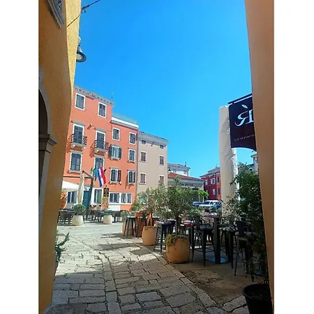 Apartment Premium Mida