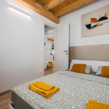 Premium Mida ורסאר